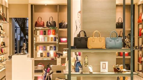 salaire vendeur vetement luxe